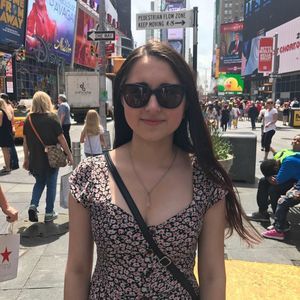 Meet your Posher, Jillian